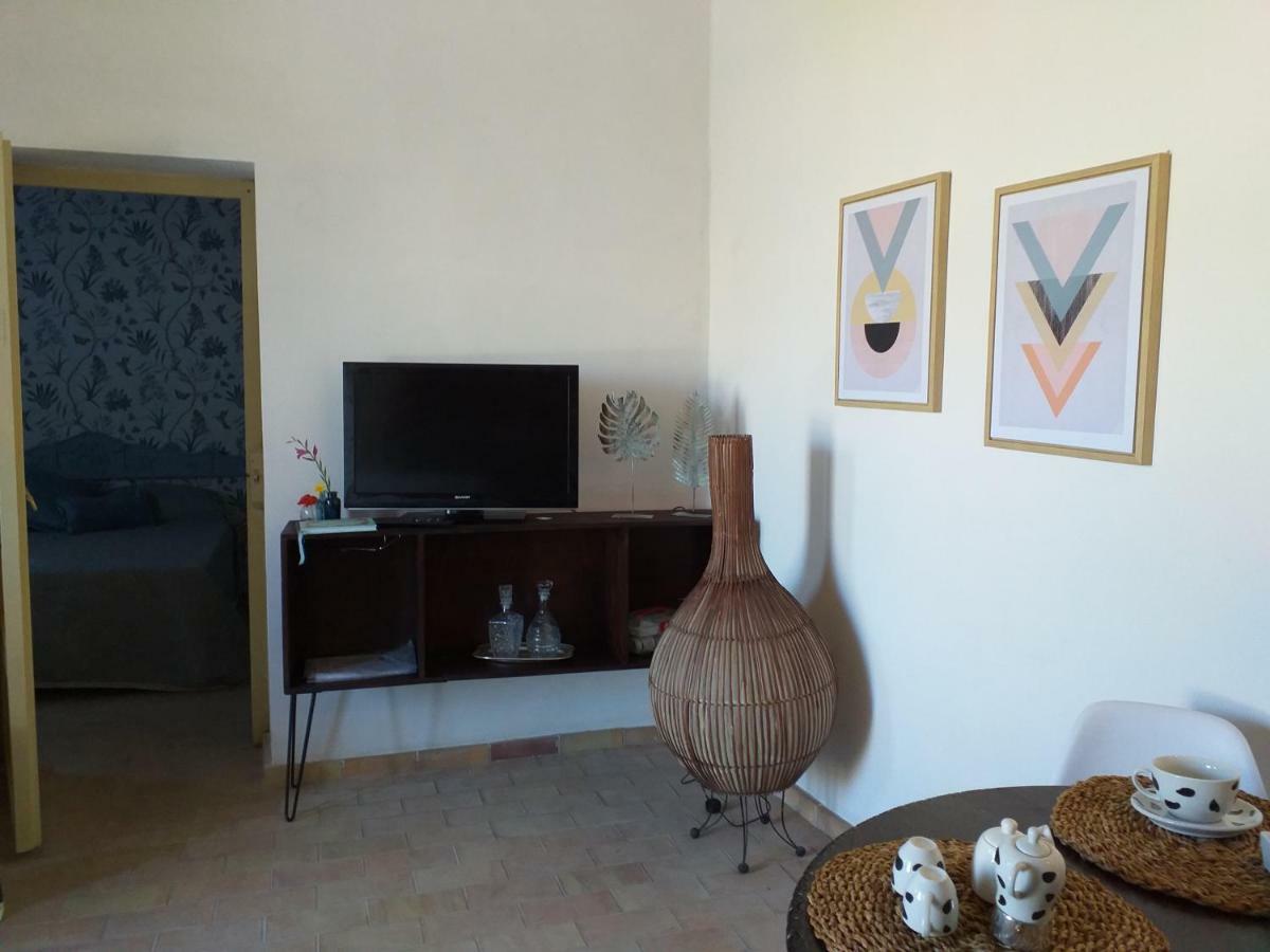 Gibbesi Country Farm Piccolo Cottage Naro Экстерьер фото